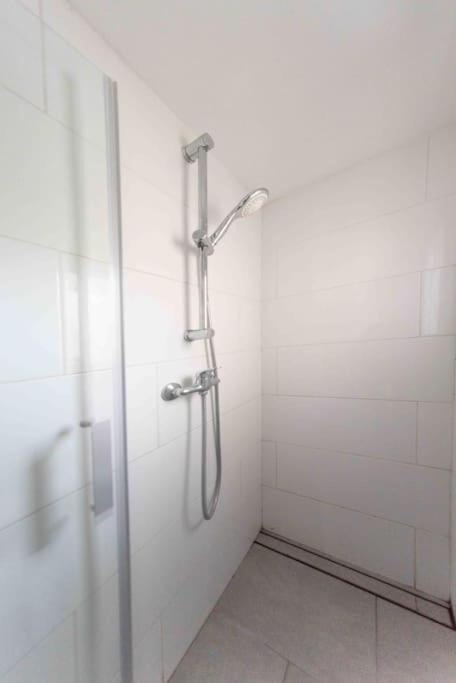 Studio Milana Apartment บรัสเซลส์ ภายนอก รูปภาพ